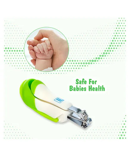 Mee Mee Gentle Nail Clipper With Magnifier - White & Green